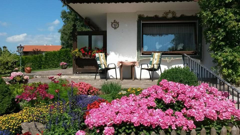 Ferienwohnung-Susanne-Im-Gaestehaus-Bergfrieden Bayersoien Buitenkant foto
