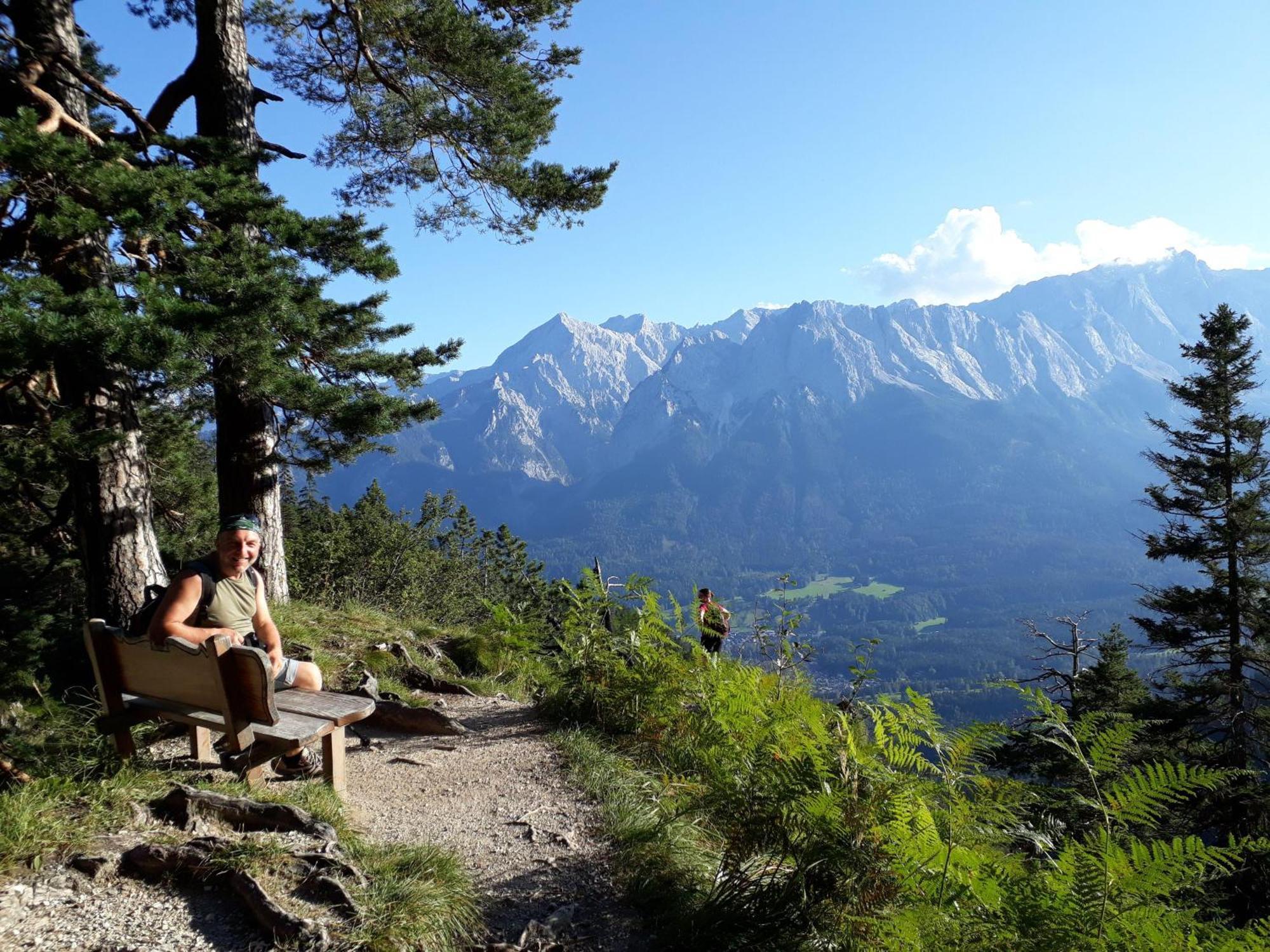 Ferienwohnung-Susanne-Im-Gaestehaus-Bergfrieden Bayersoien Buitenkant foto